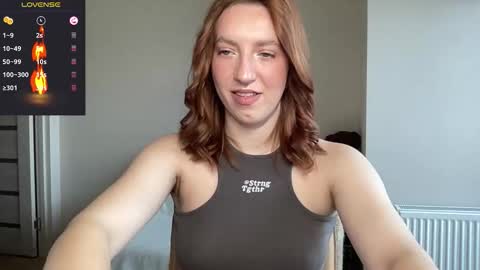 Snapshot of hot_lliinns chatting on 11.07.25 Lina online show from 11.07.25