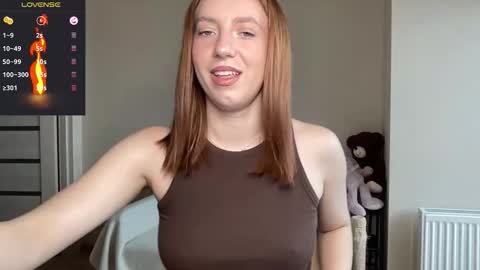 Snapshot of hot_lliinns chatting on 11.11.25 Lina online show from 11.11.25