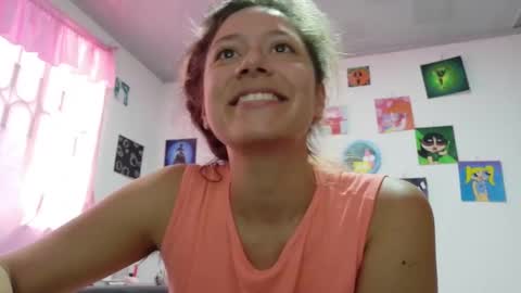 Snapshot of hot_mommymia chatting on 11.24.25 Mia online show from 11.24.25