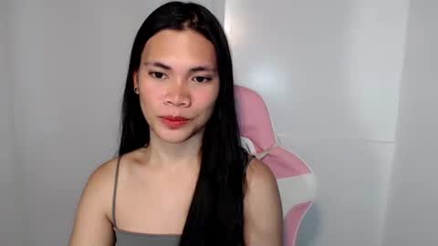 hot_pauline online show from 04.28.26