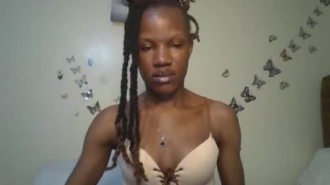 Snapshot of hot_petite100 chatting on 10.16.25 hot petite100 online show from 10.16.25