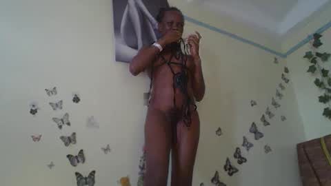 Snapshot of hot_petite100 chatting on 11.27.25 hot petite100 online show from 11.27.25