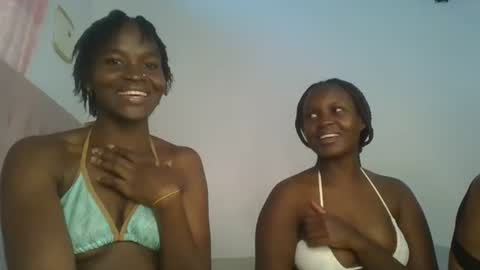 Snapshot of hot_petite12 chatting on 07.23.26 Petite online show from 07.23.26