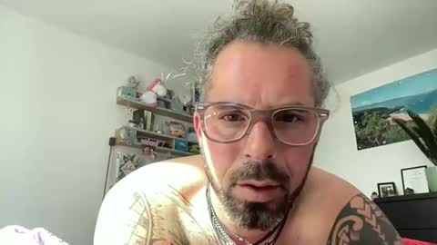 letmedoo2 online show from 10.05.25