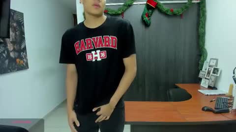 Snapshot of hot_sexmature chatting on 01.12.26 Vanesa Oliver and Andrew online show from 01.12.26