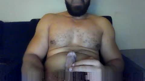 Snapshot of hot_sexy_man_in_the_van chatting on 10.31.25 hot_sexy_man_in_the_van online show from 10.31.25