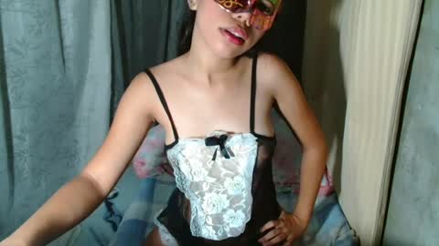 Snapshot of hot_sexy_mira chatting on 07.24.26 mira online show from 07.24.26