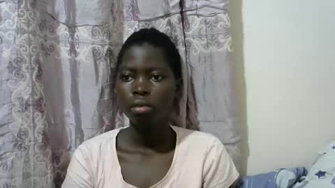 hot_shawrry online show from 02.02.25
