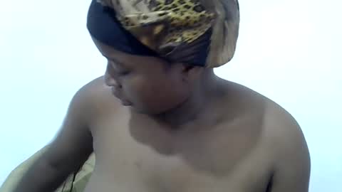 Snapshot of hot_shree chatting on 06.25.26 bleiz online show from 06.25.26