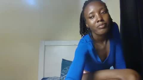 Snapshot of hot_velvet2 chatting on 01.11.26 hot_velvet2 online show from 01.11.26