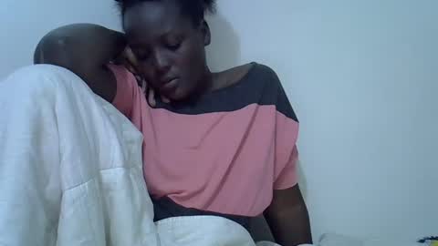 Snapshot of hot_zelinda chatting on 06.18.26 hot_zelinda online show from 06.18.26