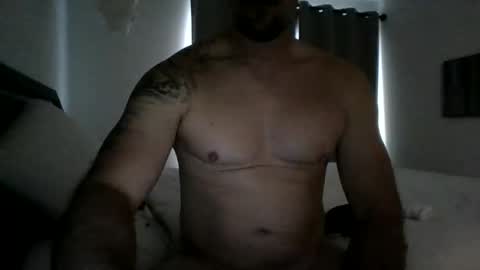Snapshot of hotandhard123321 chatting on 05.25.26 hotandhard123321 online show from 05.25.26