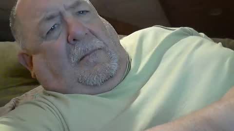 Snapshot of hotandhornyxxx1 chatting on 04.10.26 Hot and Horny online show from 04.10.26