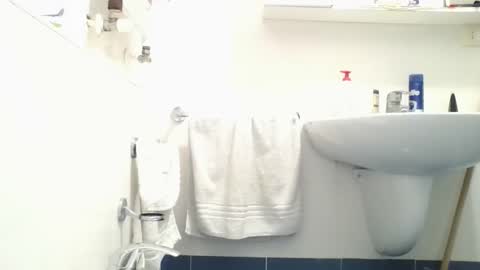 hotandwild2003 online show from 02.19.26