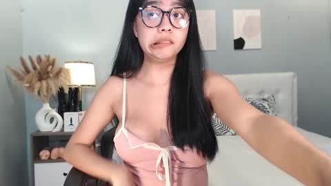 hotasian_gabby69 online show from 12.04.25