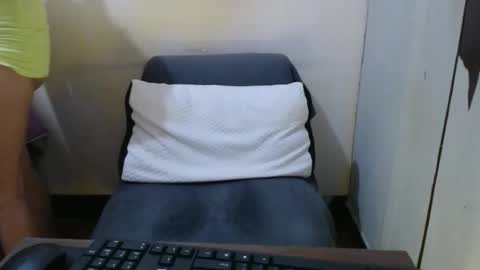 Snapshot of hotasianyue69 chatting on 02.18.26 hotasianyue69 online show from 02.18.26