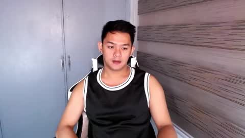 Snapshot of hotastonishingethan chatting on 02.17.25 ETHAN online show from 02.17.25