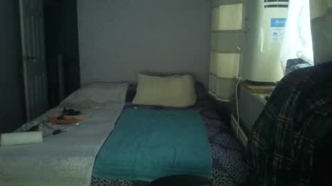 Snapshot of hotboyron chatting on 01.13.26 hotboyron online show from 01.13.26