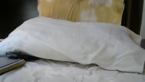 Snapshot of hotboyvicky chatting on 11.21.25 hotboyvicky online show from 11.21.25