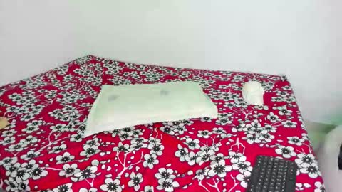 Hot Bunny online show from 11.11.25