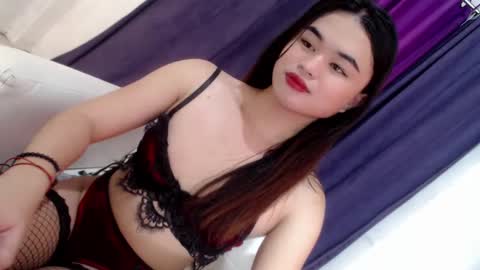 Snapshot of hotchic_aya chatting on 12.04.24 Aya online show from 12.04.24