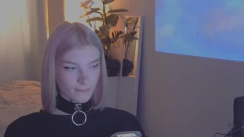 Snapshot of hotchubently chatting on 03.04.25 hotchubently online show from 03.04.25