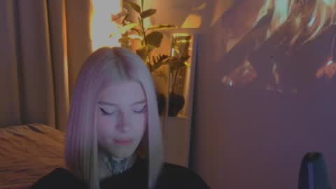 Snapshot of hotchubently chatting on 03.06.25 hotchubently online show from 03.06.25