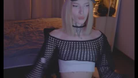 Snapshot of hotchubently chatting on 03.11.25 hotchubently online show from 03.11.25