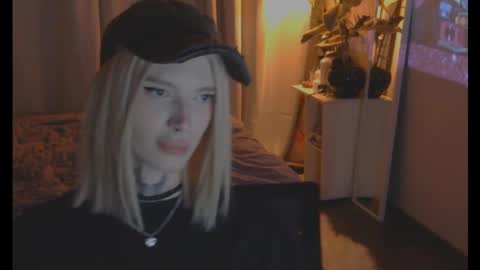 Snapshot of hotchubently chatting on 03.11.25 hotchubently online show from 03.11.25