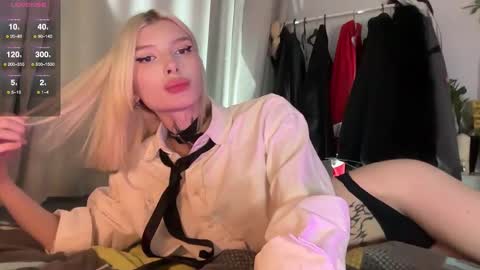 Snapshot of hotchubently chatting on 10.18.25 hotchubently online show from 10.18.25