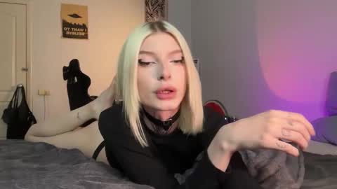 Snapshot of hotchubently chatting on 10.29.25 hotchubently online show from 10.29.25