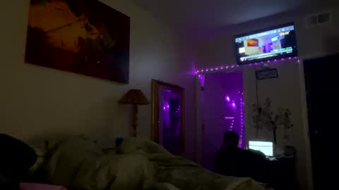 Snapshot of hotcouple1319 chatting on 10.07.25 hotcouple1319 online show from 10.07.25