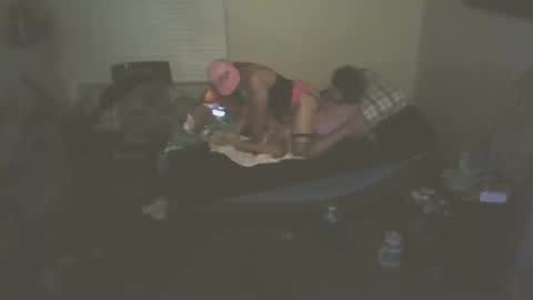 Snapshot of hotcouple1319 chatting on 10.21.25 hotcouple1319 online show from 10.21.25