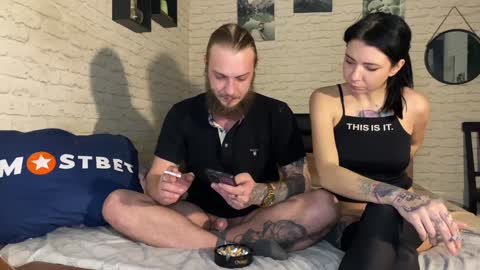 YounHotCouple online show from 12.30.24