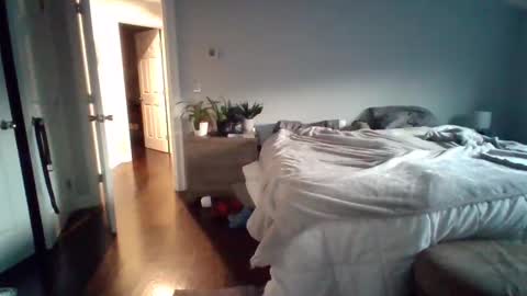 Snapshot of hotdog1124 chatting on 11.19.25 hotdog1124 online show from 11.19.25