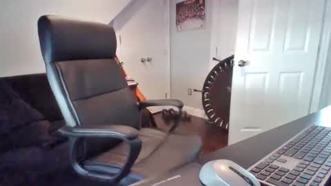 Snapshot of hotdog1124 chatting on 02.27.26 hotdog1124 online show from 02.27.26