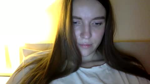 Snapshot of hoteffy chatting on 02.02.25 effy online show from 02.02.25
