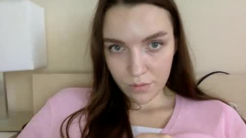 Snapshot of hoteffy chatting on 03.09.25 effy online show from 03.09.25