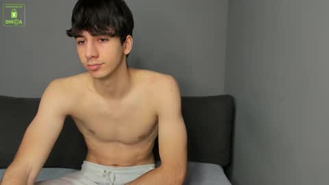 Snapshot of hotflirtyfella chatting on 12.03.25 QUENTIN online show from 12.03.25