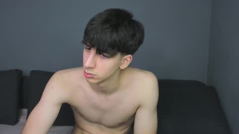 Snapshot of hotflirtyfella chatting on 12.14.25 QUENTIN online show from 12.14.25