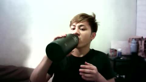 Snapshot of hotfucker_drei chatting on 11.10.25 hotfucker_drei online show from 11.10.25