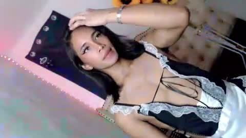 Snapshot of hotgirl_krisxx chatting on 10.07.25 hotgirl_krisxx online show from 10.07.25