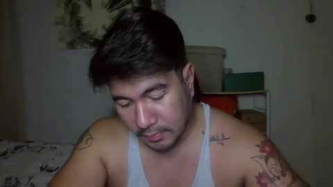 Snapshot of hothunkybear23 chatting on 12.31.24 Khel online show from 12.31.24