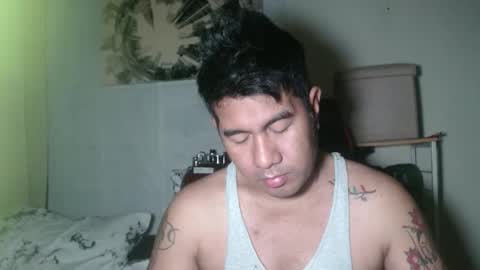 Snapshot of hothunkybear23 chatting on 10.18.25 Khel online show from 10.18.25