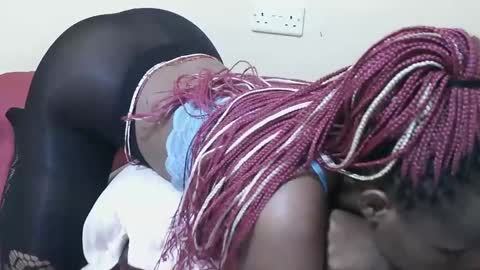 Snapshot of hothurley chatting on 02.06.25 Hurley online show from 02.06.25