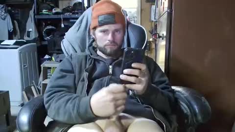 Snapshot of hothusband28931194 chatting on 11.17.25 TW28 online show from 11.17.25