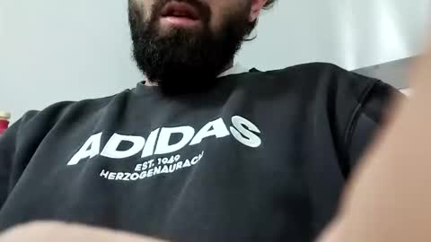 Italiaboy online show from 11.18.25