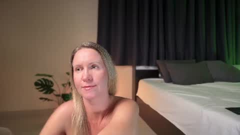 Kate  stream  1200 pm -800 pm UTC 7 online show from 07.30.26
