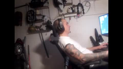 Snapshot of hotkinkytat chatting on 01.24.25 hotkinkytat online show from 01.24.25