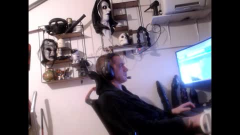 Snapshot of hotkinkytat chatting on 02.04.25 hotkinkytat online show from 02.04.25